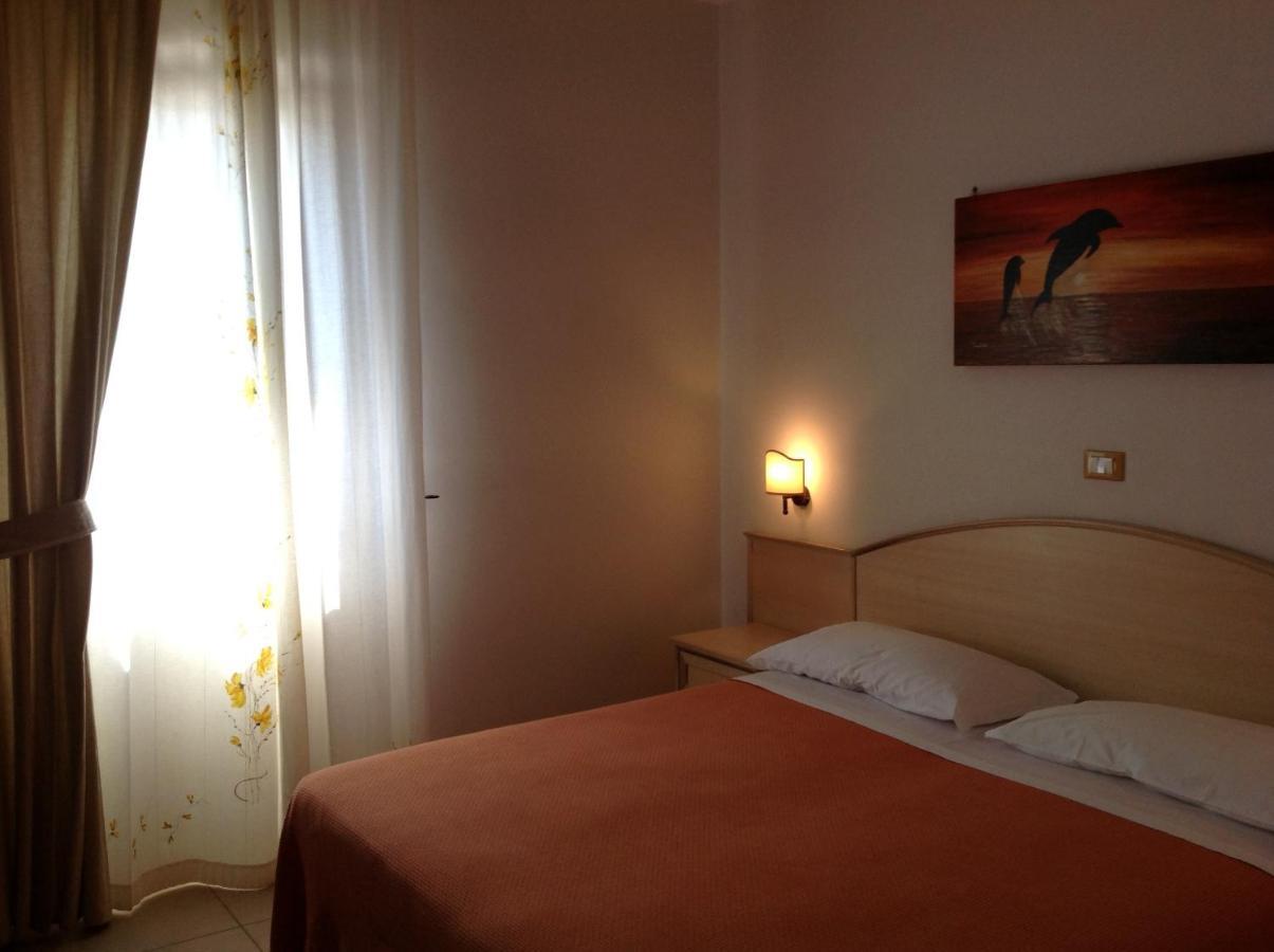Hotel Corallo Torre Santa Sabina Cameră foto